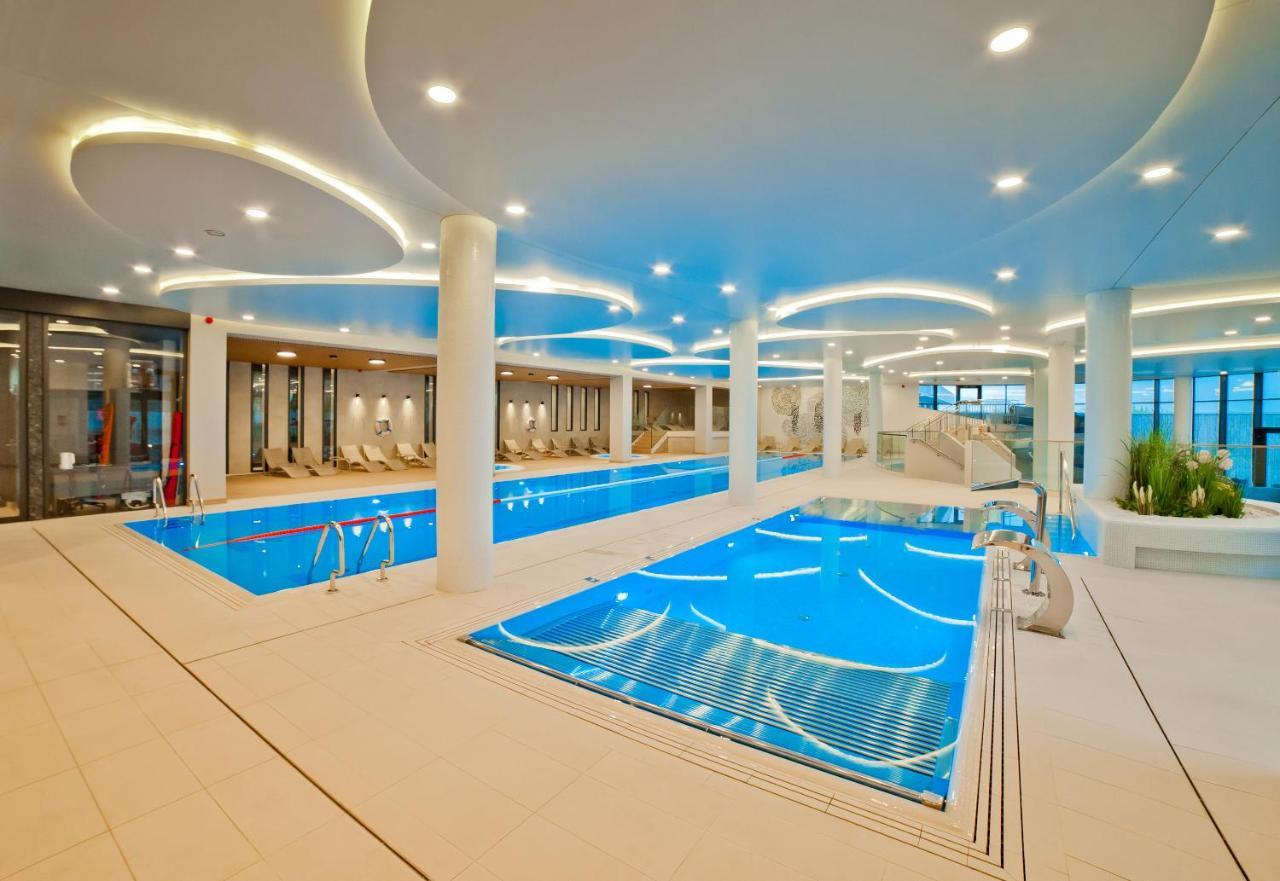 קולובז'ג Aqua Resort Apartments-Aqua Park No Limit, Parking מראה חיצוני תמונה